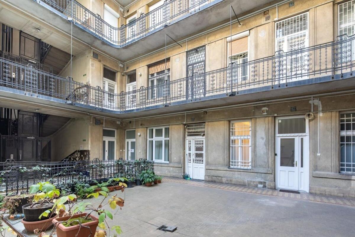 Central Room For Solo Traveller Budapešť Exteriér fotografie